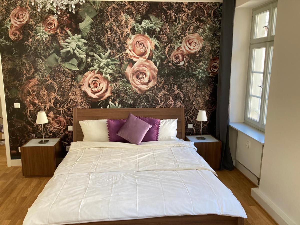Cafe & Hotel Knoesel Хайделберг Екстериор снимка