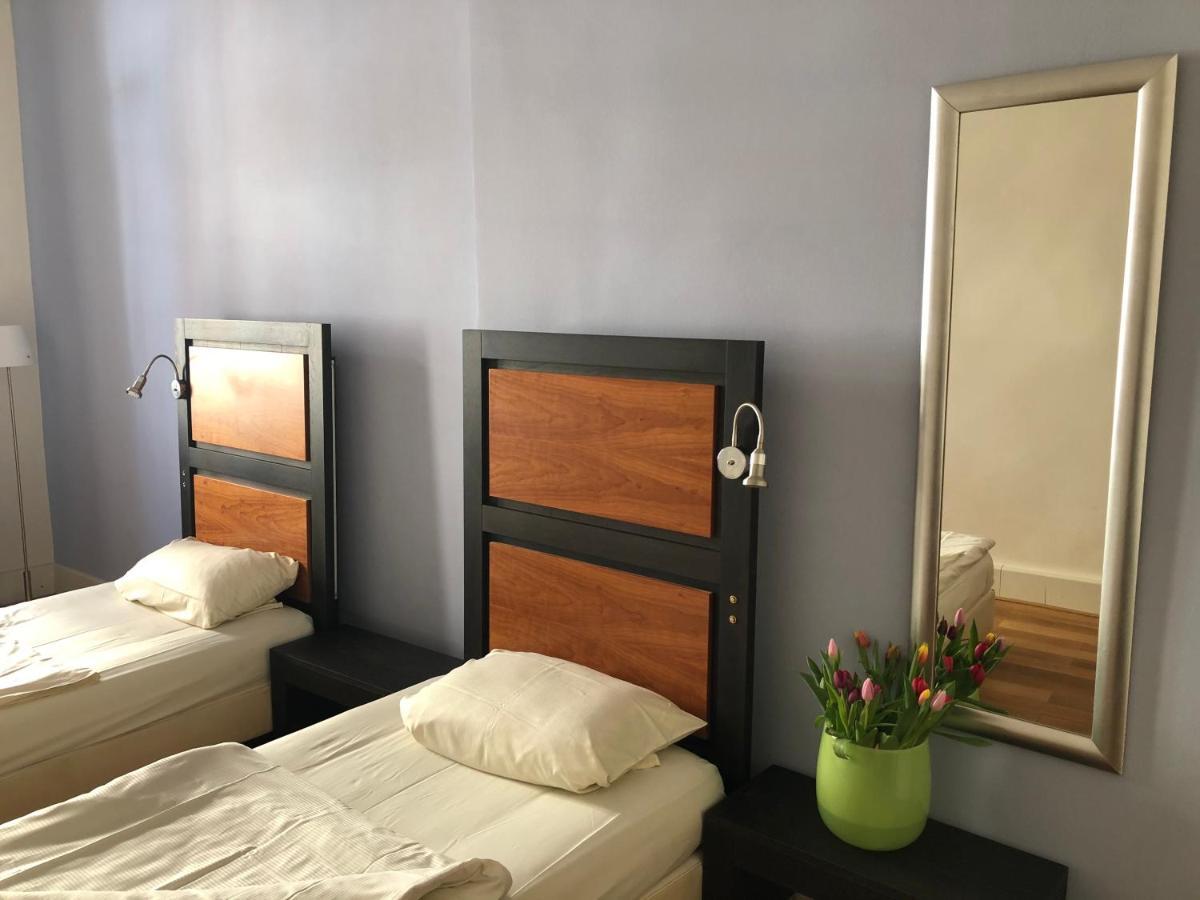Cafe & Hotel Knoesel Хайделберг Екстериор снимка